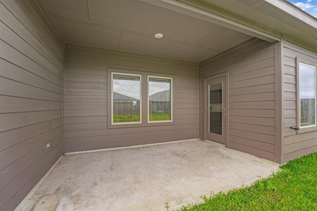 Building Photo - 21622 Violet Rdg Rd