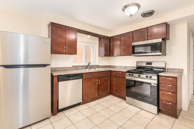 Building Photo - 2245 Des Plaines Ave