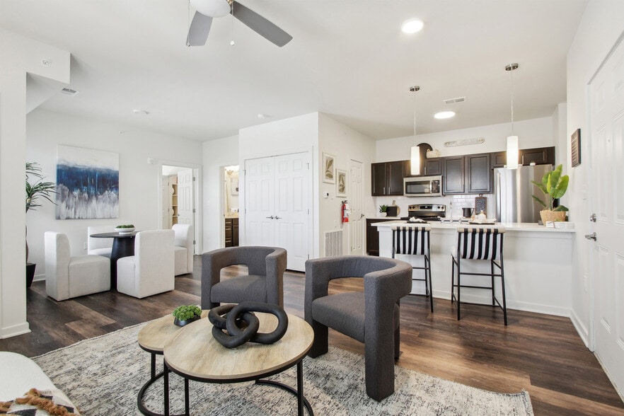Building Photo - Village at Thorncreek