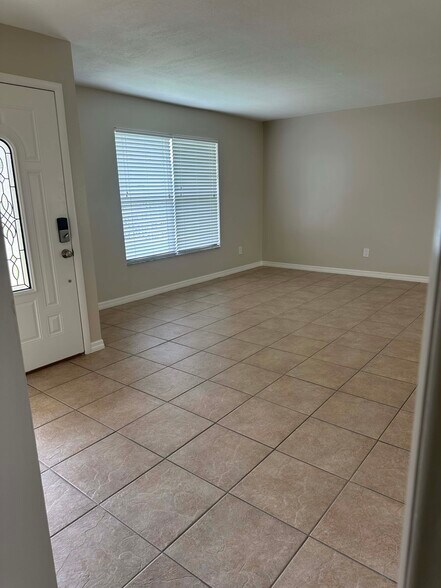 Building Photo - 4520 Bear Lake Ct