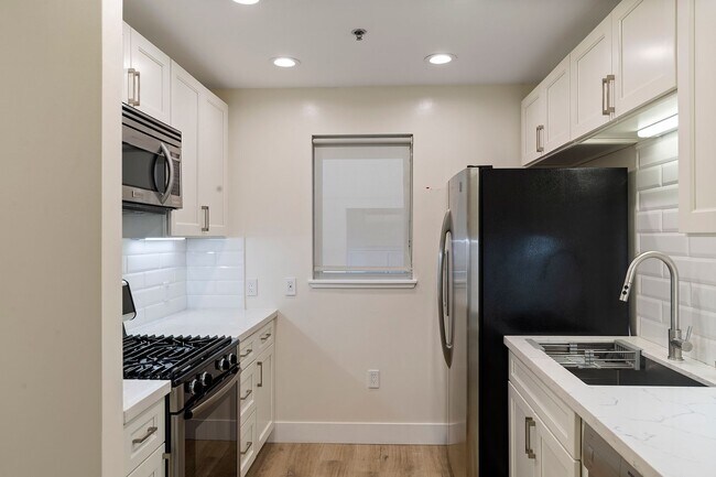 Primary Photo - 1401 Jackson St