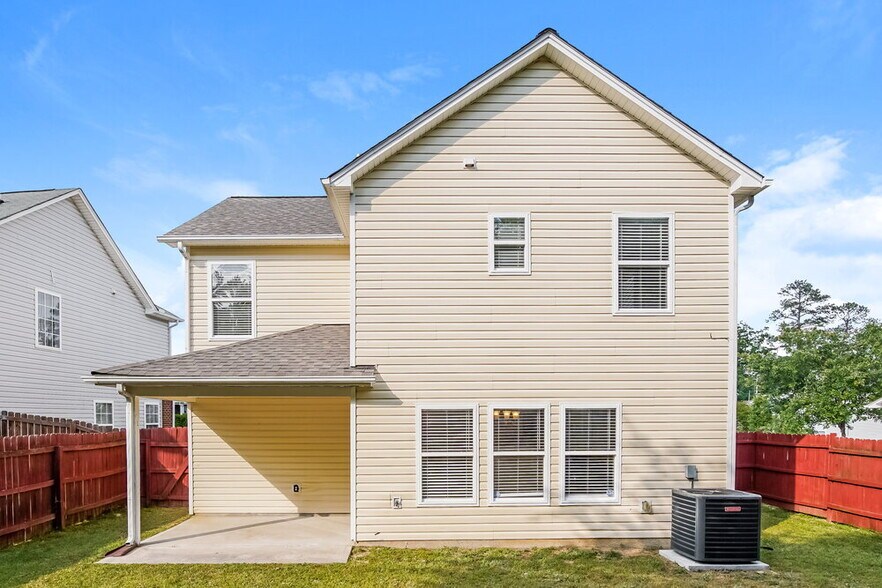Building Photo - 2613 Quarry Ridge Ln