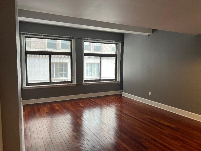 Living room - 1500 Chestnut St