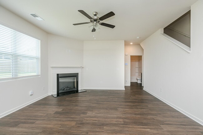 Building Photo - 4027 Abbey Rd