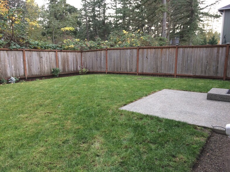 Fenced Back Yard - 7730 181st Street East