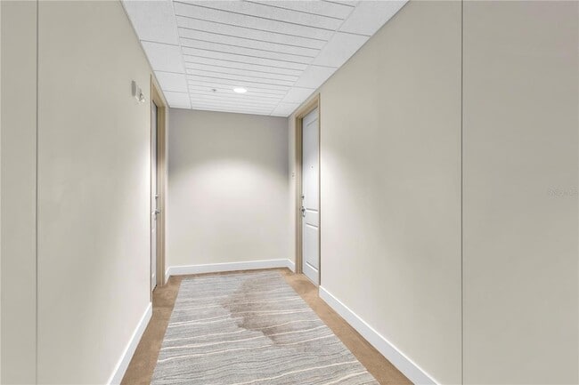 Building Photo - 150 E Robinson St