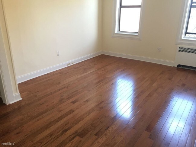 Building Photo - 2 Stoddard Pl