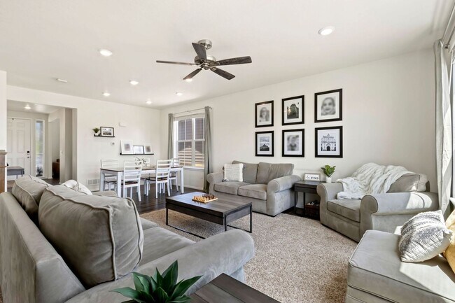 Building Photo - Stunner in North-East Fort Collins with 4-Bedrooms, 2.5 Bathrooms, and 2-Car Garage