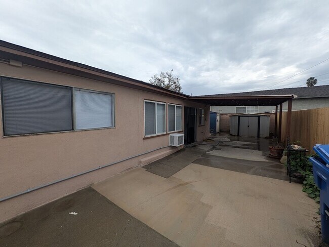 Building Photo - 1412 Leafdale Ave