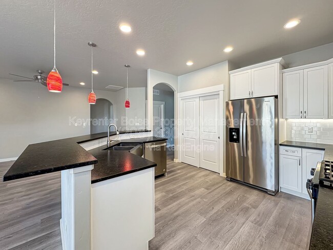 Building Photo - 3851 N Jackie Ln