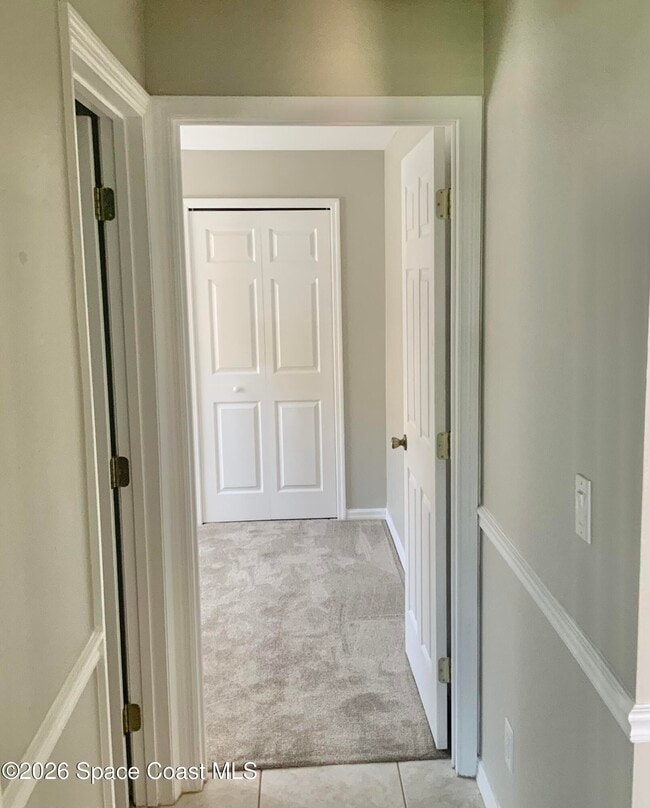Building Photo - 2087 Deercroft Dr
