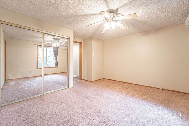 Building Photo - 15501 SE 19th Cir