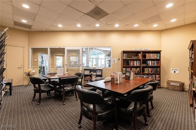 Building Photo - 26610 Rosewood Pointe Dr