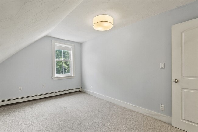 Building Photo - 114 Old Oaken Bucket Rd