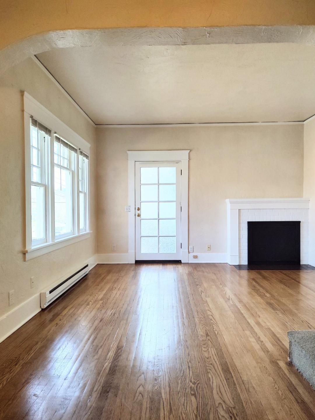 Livingroom Entryway - 1308 E 19th Ave