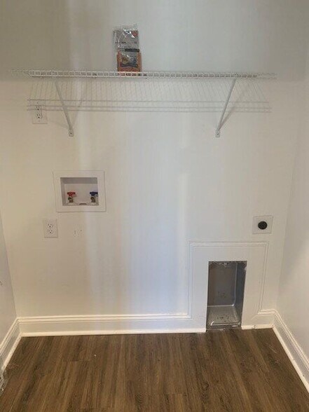 Building Photo - 602 Spring Forest Rd