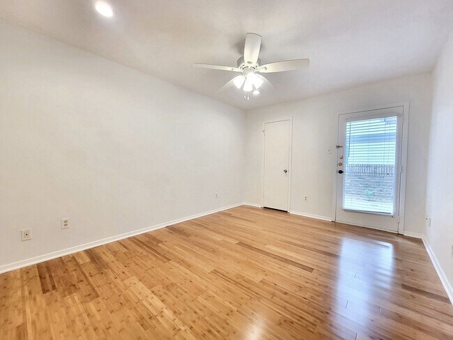Building Photo - 1748 Ohlen Rd