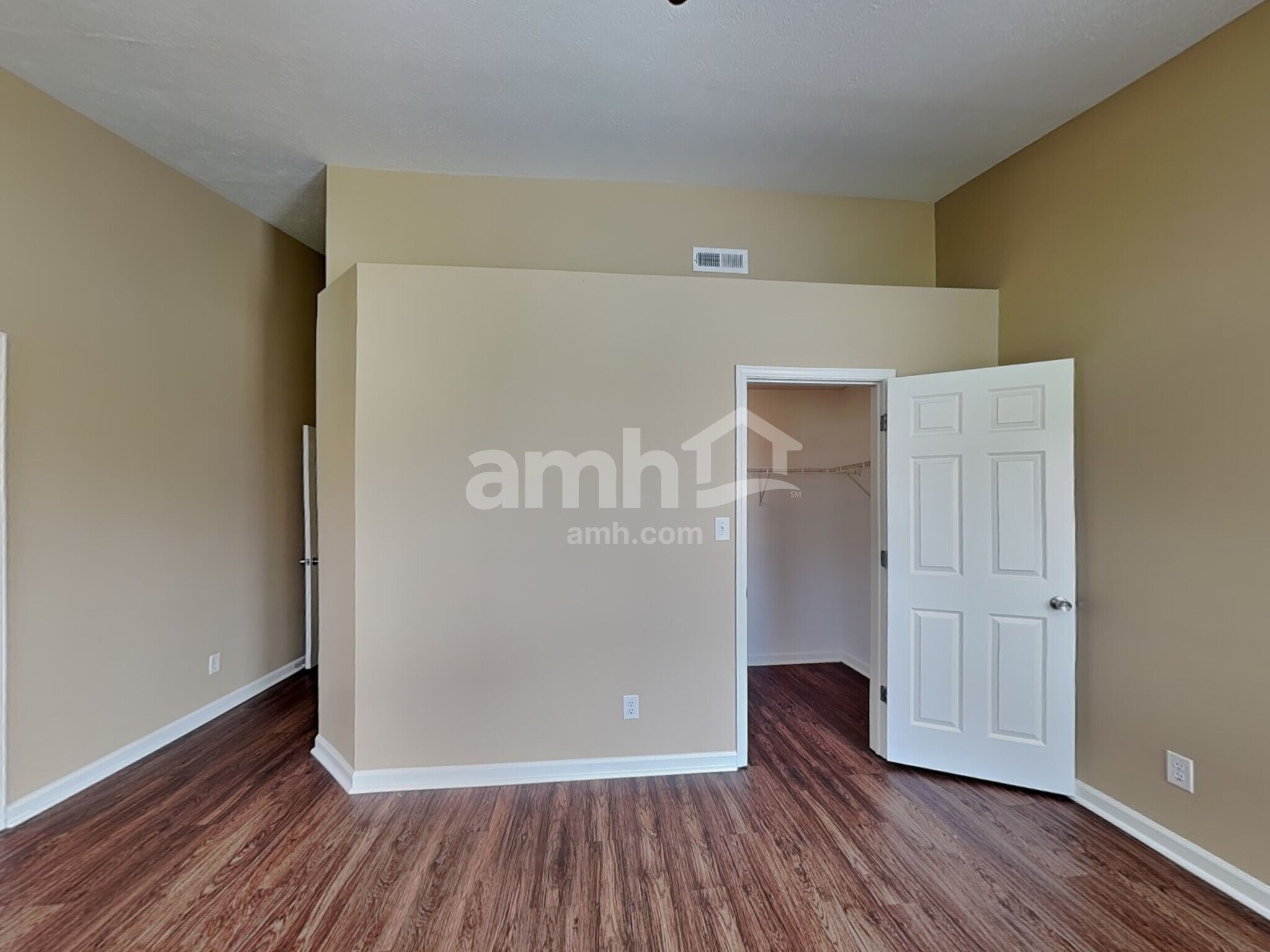 Building Photo - 829 Stonehenge Way