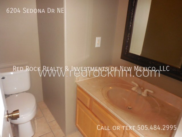 Building Photo - 6204 Sedona Dr NE