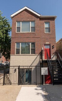 Building Photo - 2258 W Cullerton St