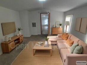 Building Photo - 301 Mantle Ave