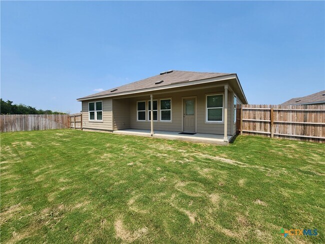 Building Photo - 447 Butterfly Bush Ct