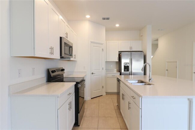 Building Photo - 2208 Paravane Wy