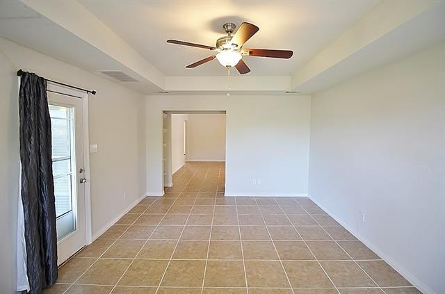 Building Photo - 809 Foxwood Ln