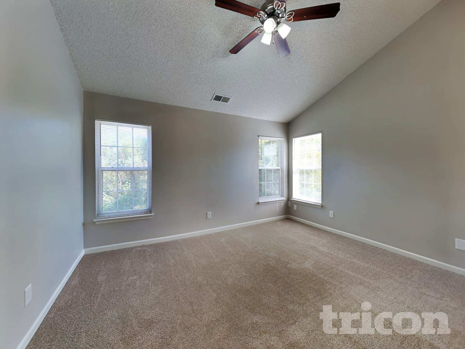 Building Photo - 5920 Shining Oak Ln