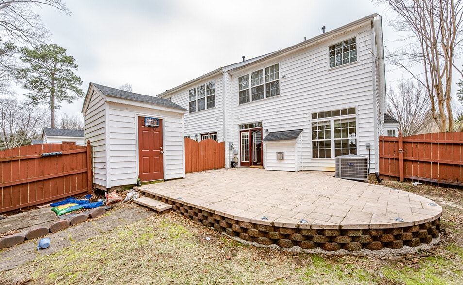 Building Photo - 1401 Olde Sage Ct