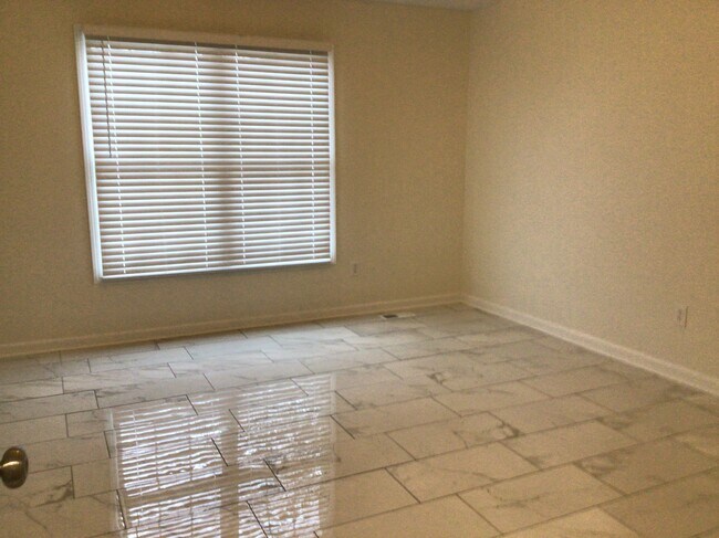 Building Photo - 726 Heartland Meadows Dr