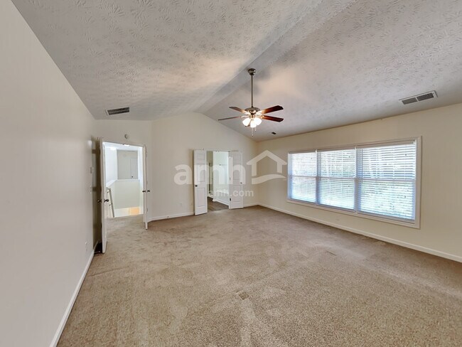 Building Photo - 338 Park Creek Ridge