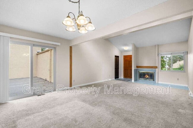 Building Photo - 1137 Sequerra St