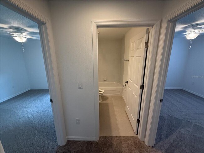 Building Photo - 6 Unison Ct