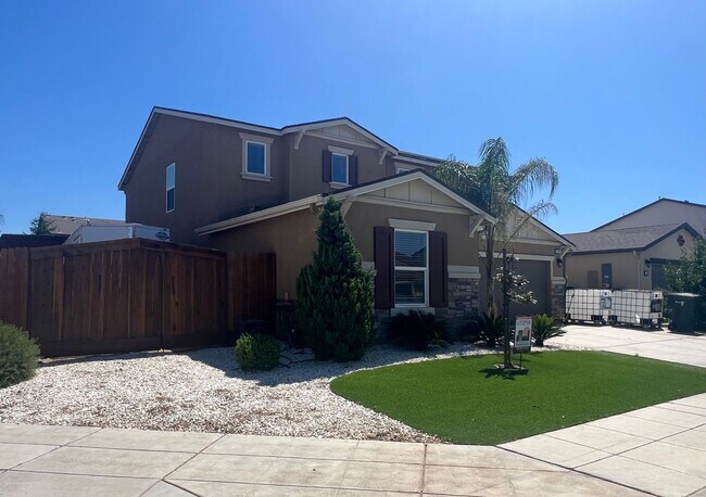 Building Photo - 5531 W Flint Way