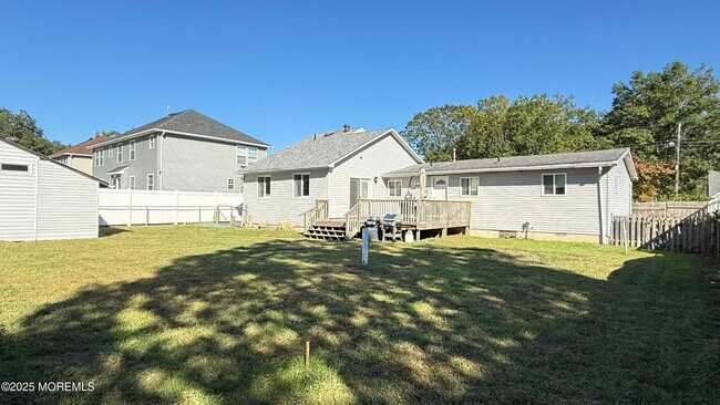 Building Photo - 132 Tiller Ave