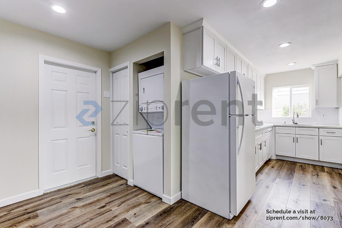 Building Photo - 2259 Goldcrest Cir