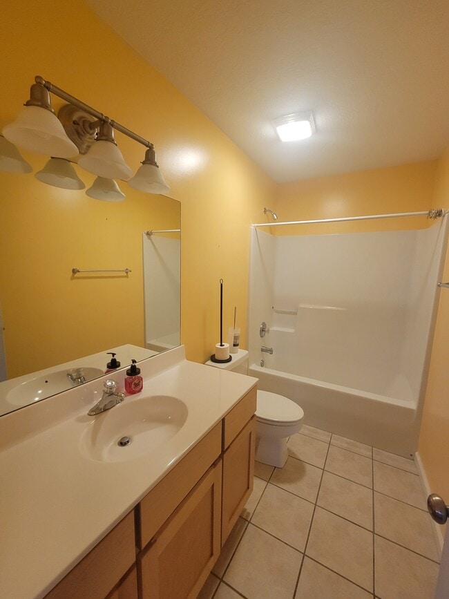 Building Photo - 160 Turkey Hollow Ct