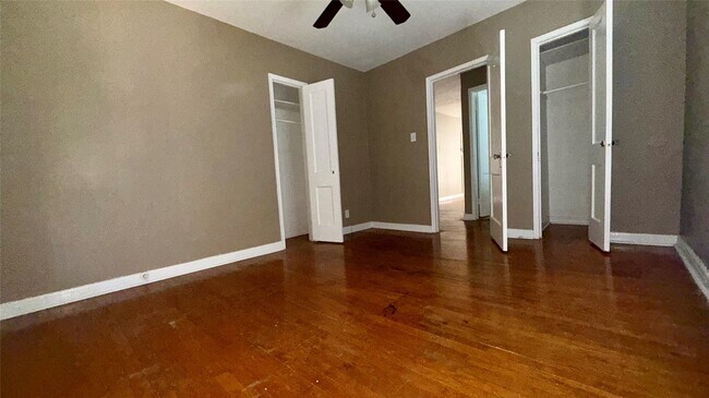 Primary Photo - 1842 W Main St