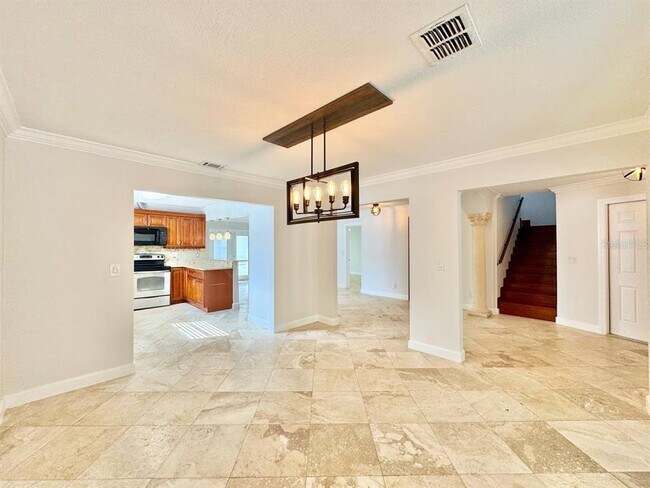 Building Photo - 6212 N Grady Ave