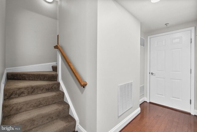 Building Photo - 11209 Chase St