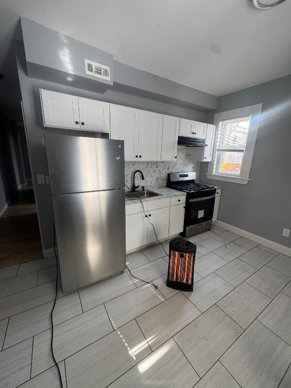 Building Photo - 66 Read St