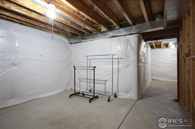 Building Photo - 1632 Ukiah Ln
