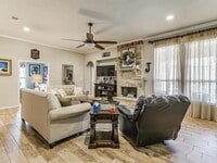 Building Photo - 1716 Lakeway Dr