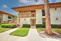 Building Photo - 479 Bracken Wood Ln N