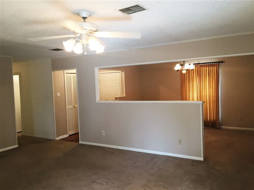 Building Photo - North Bossier City La 3 br 2 bath home for rent with 2-car garage