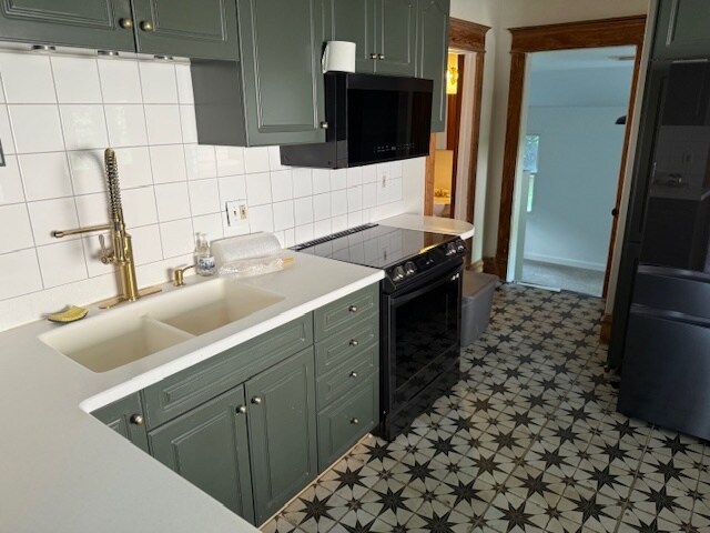 Building Photo - 1024 W Front St