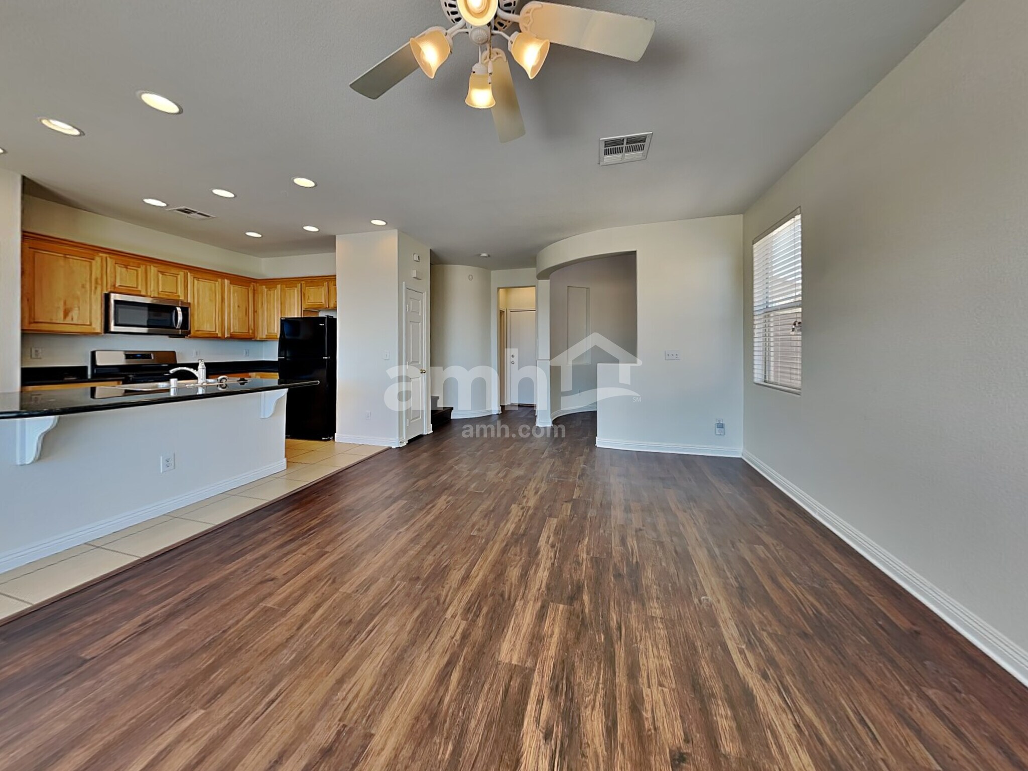 Building Photo - 3986 Chasing Heart Way