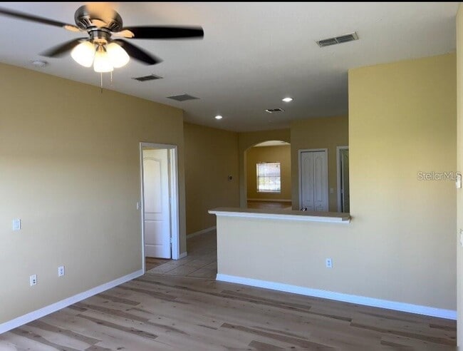 Building Photo - 1008 Hacienda Cir