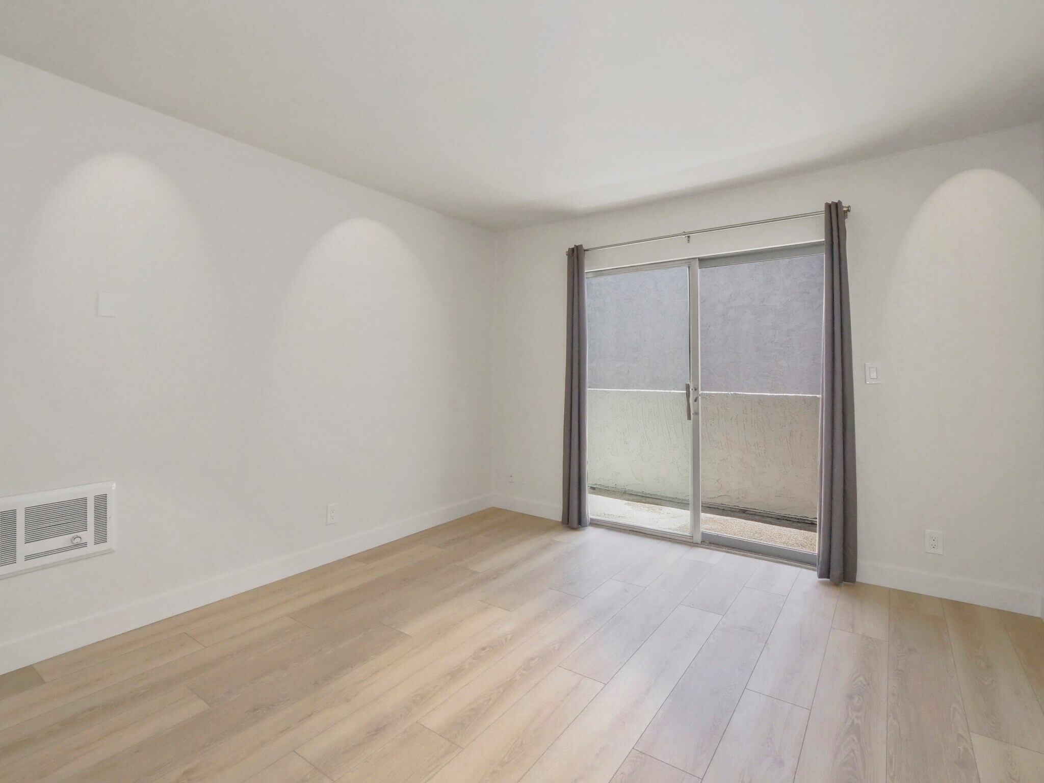 Building Photo - 521 N Francisca Ave